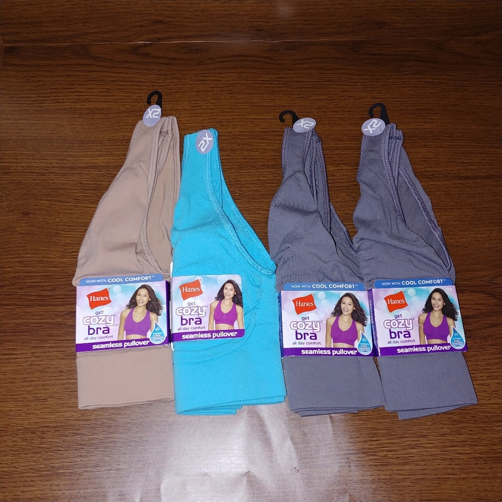 NWT set of 4 Seamless Wireless Pull on Bras